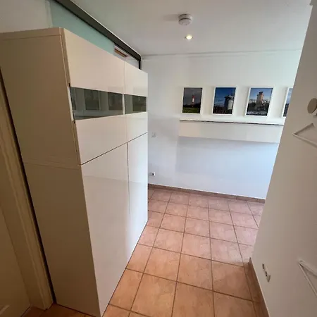 Mit Privater Sauna Und Meerblick 아파트 페마른